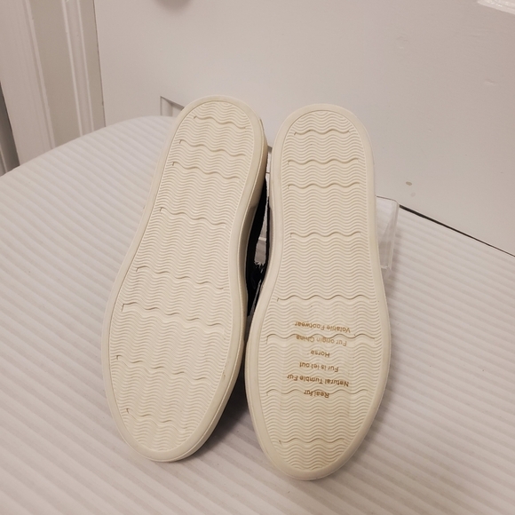 NWOB Very Volatile Los Angeles Normande Slipon Sneaker Shoes Size 6M, Camo Print - Picture 6 of 12